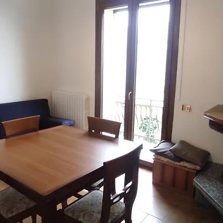 Da Nani Apartment Lezzeno